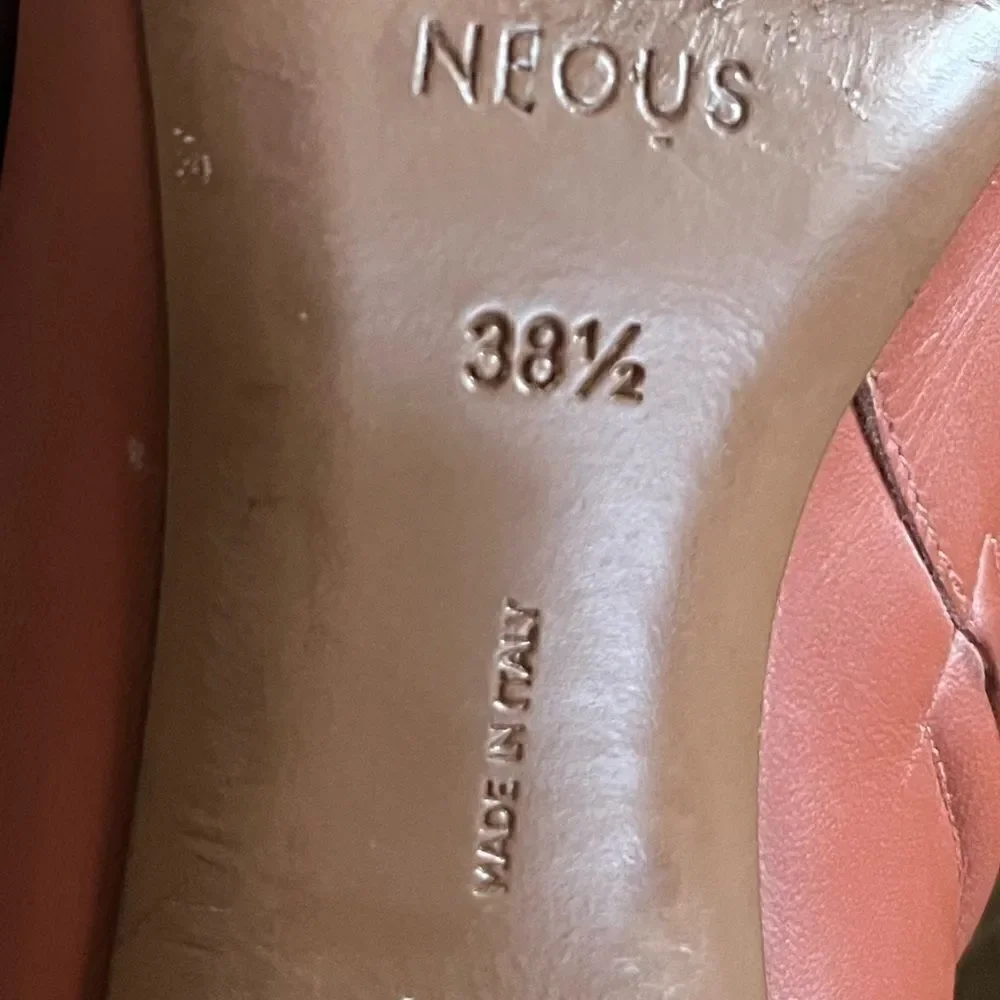 NEOUS Tan Clowesia Leather Ankle Boots - Size 38.5